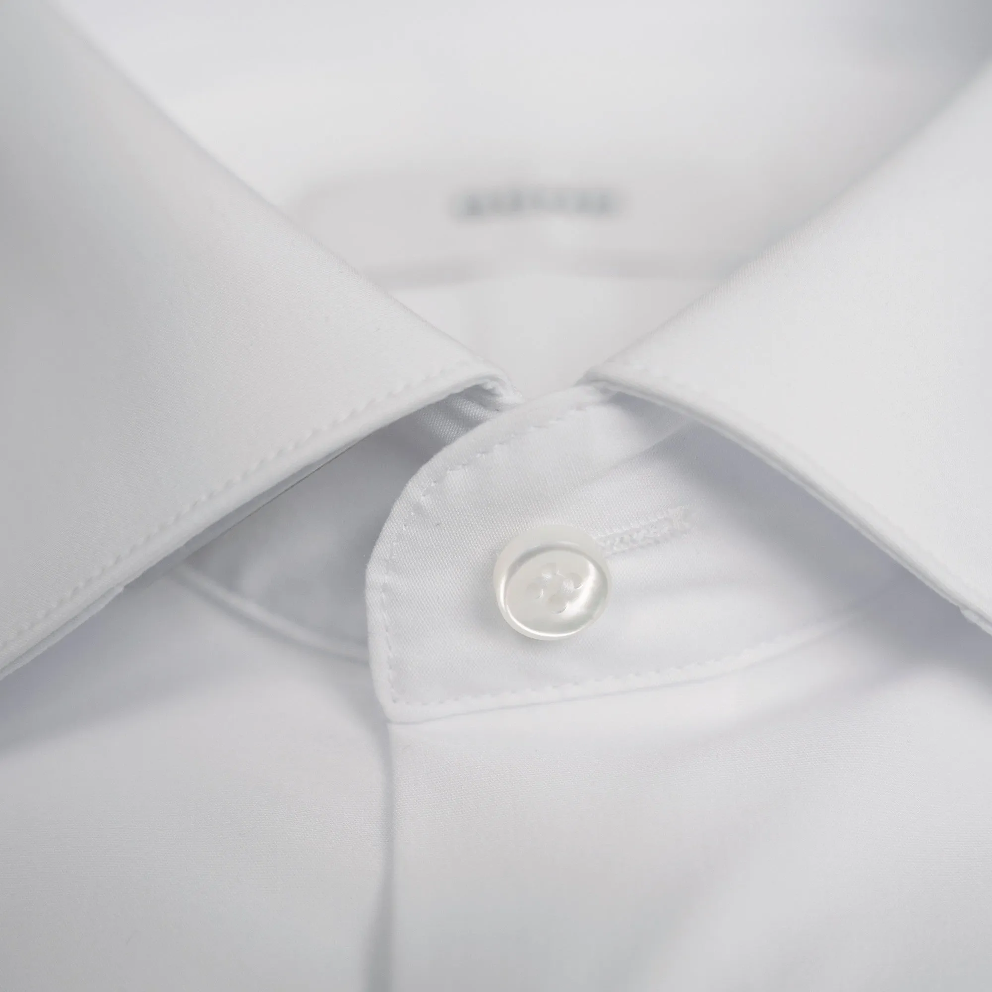 BreezeTech Spread Shirt (Ribbon)
