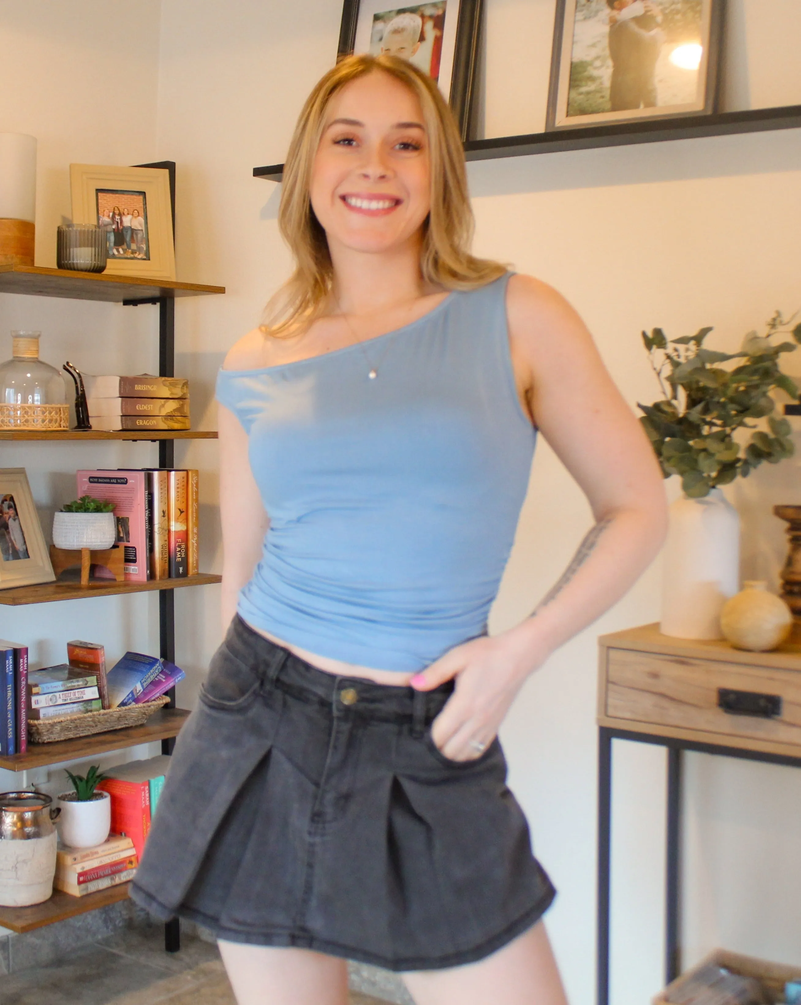 MEROKEETY Off Shoulder Sleeveless Y2K Slim Fit Crop Top