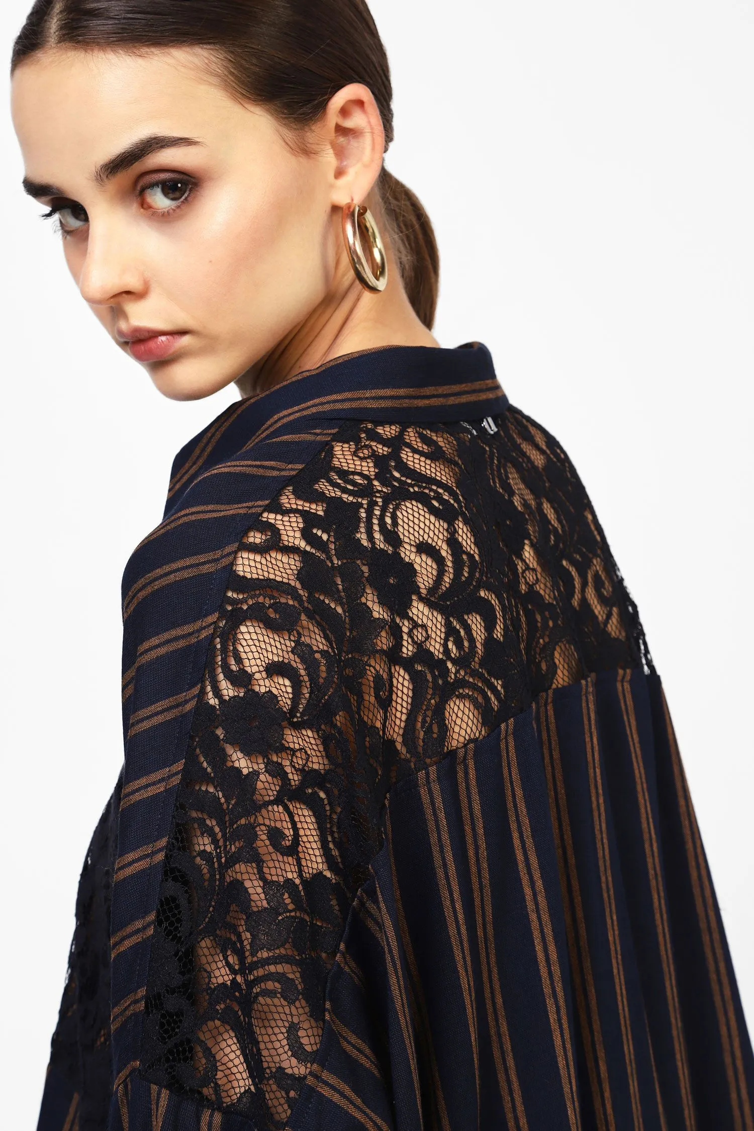 Striped shirt with lace details