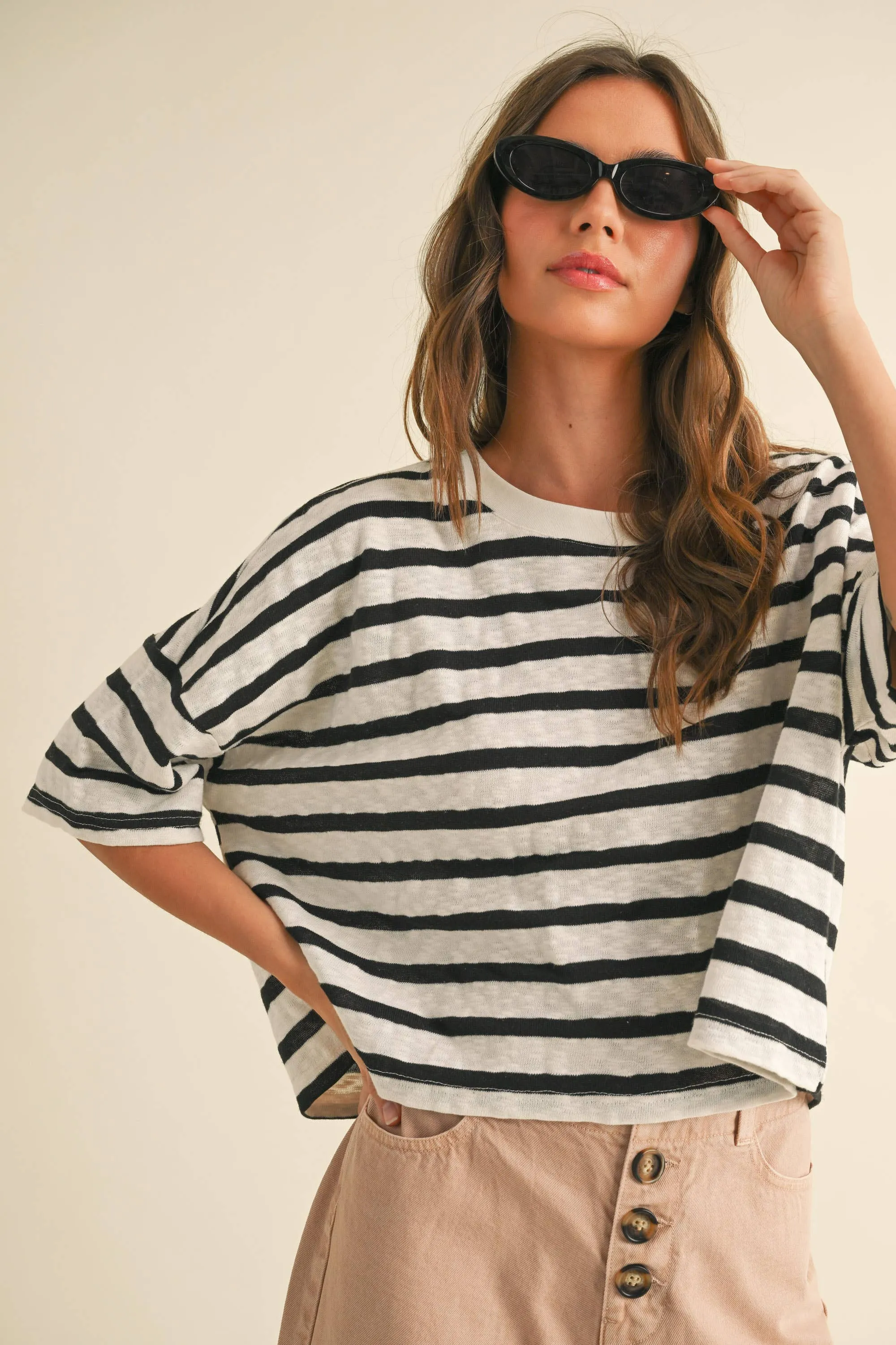 STRIPED SHORT SLEEVE TOP