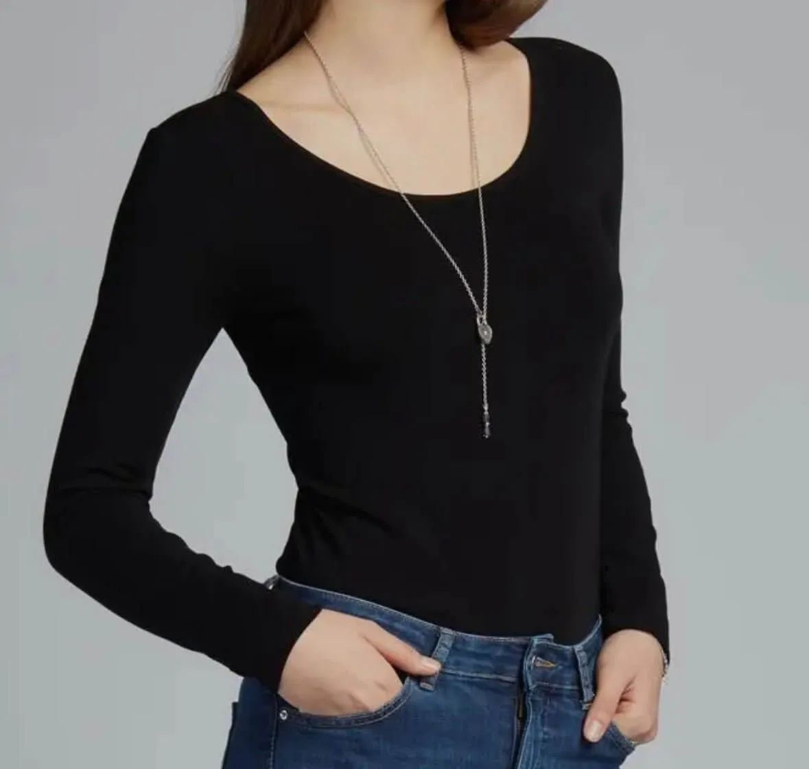 The Trista Tops: Long Sleeve Scoop Neck Bodycon Basic Top